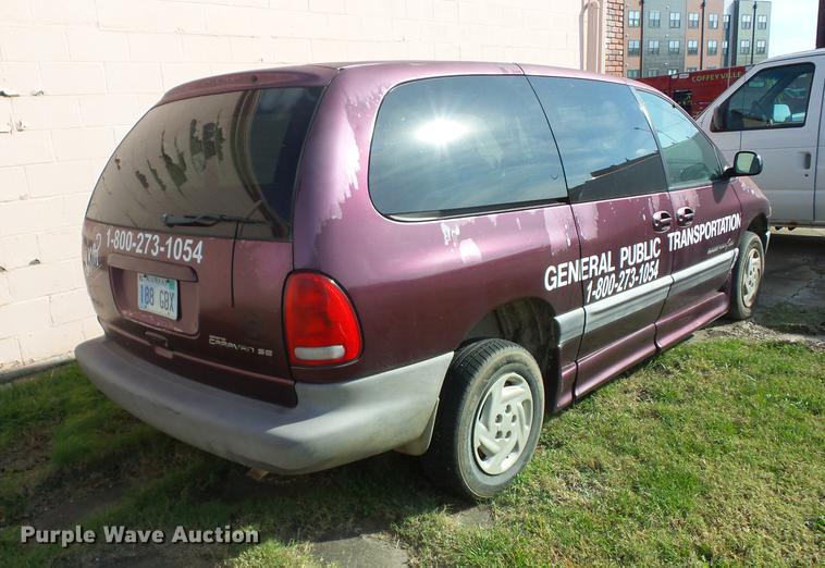 image for item J8575 1999 Dodge Grand Caravan van