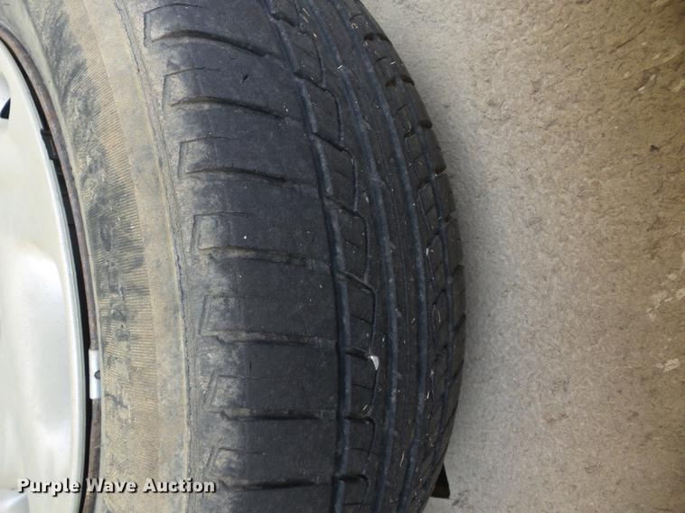 image for item J8575 1999 Dodge Grand Caravan van