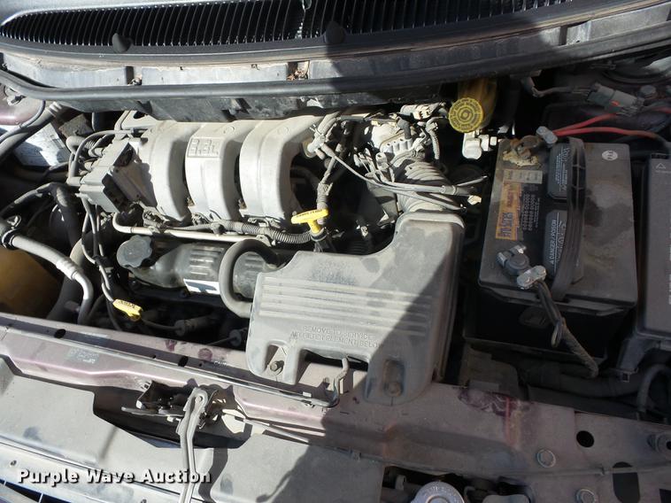 image for item J8575 1999 Dodge Grand Caravan van