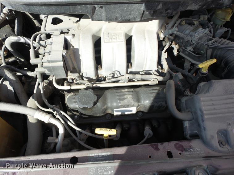 image for item J8575 1999 Dodge Grand Caravan van