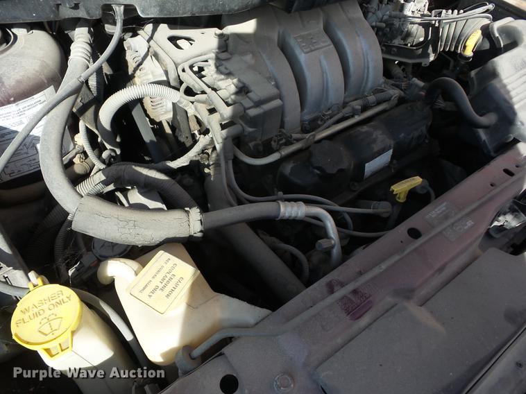 image for item J8575 1999 Dodge Grand Caravan van