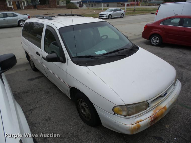 image for item J8576 1996 Ford Windstar van