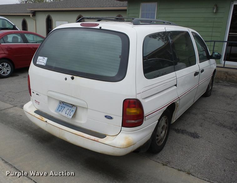 image for item J8576 1996 Ford Windstar van