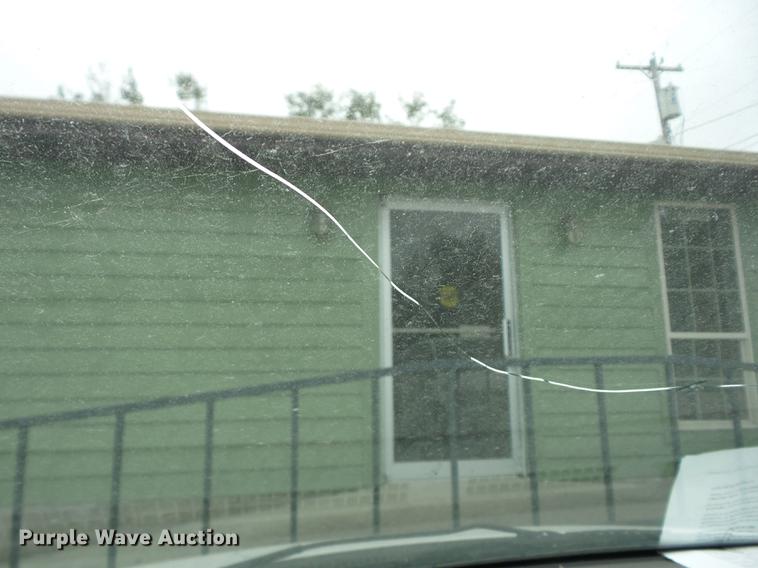 image for item J8576 1996 Ford Windstar van