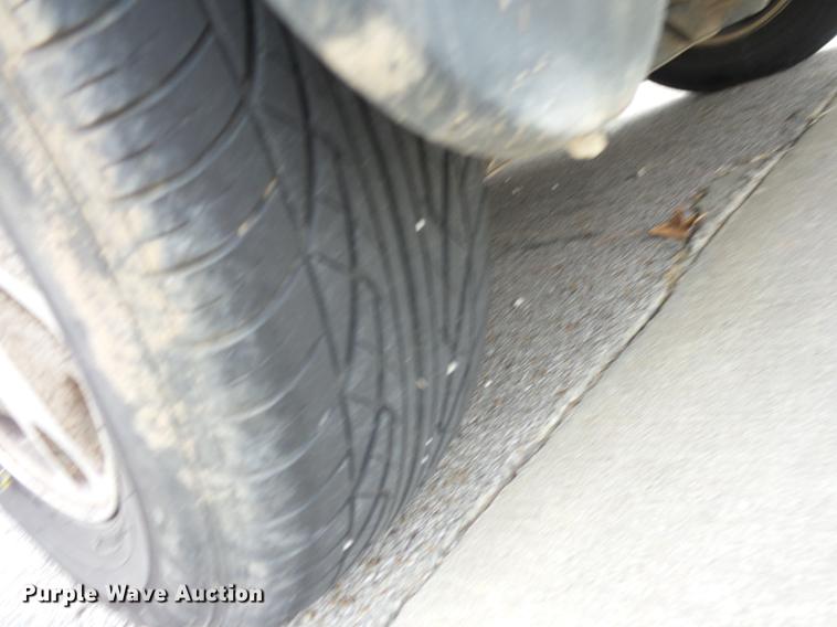 image for item J8576 1996 Ford Windstar van