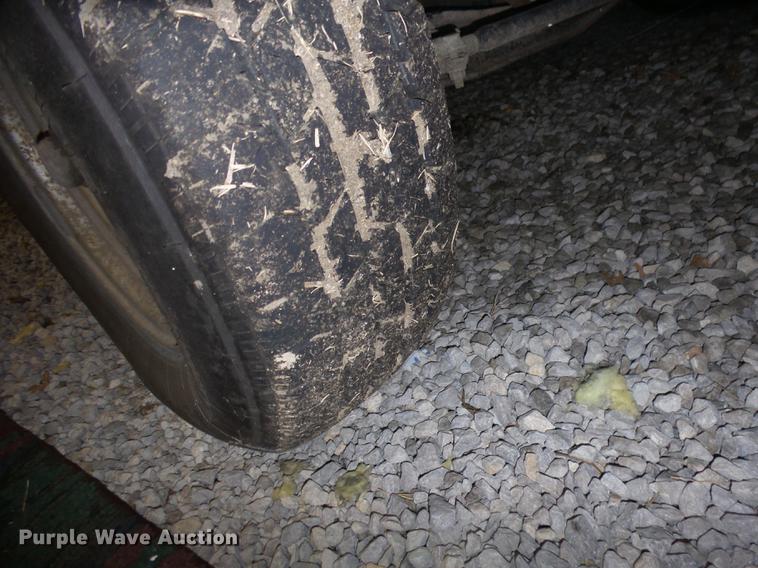 image for item J8577 1998 Ford Econoline E150 van