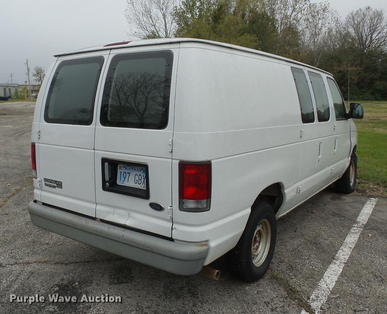 image for item J8578 1998 Ford Econoline E150 van
