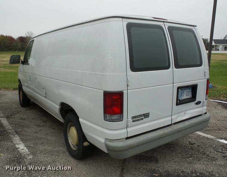 image for item J8578 1998 Ford Econoline E150 van