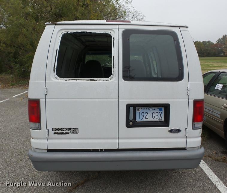 image for item J8579 1998 Ford Econoline E150 van