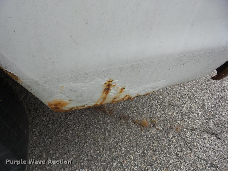 image for item J8579 1998 Ford Econoline E150 van