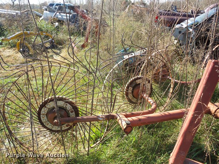 image for item K6321 Vicon hay rake