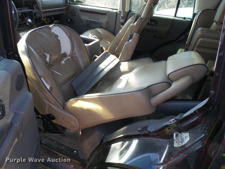 image for item K6322 2002 Land Rover Discovery SUV