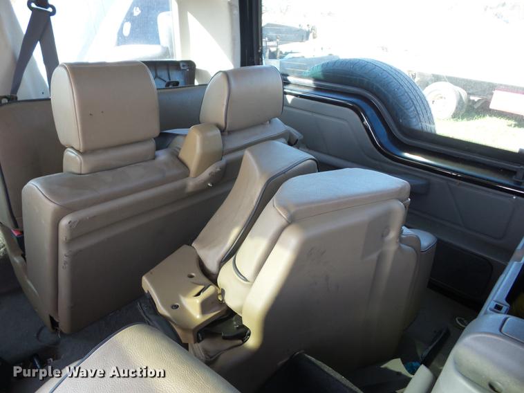 image for item K6322 2002 Land Rover Discovery SUV