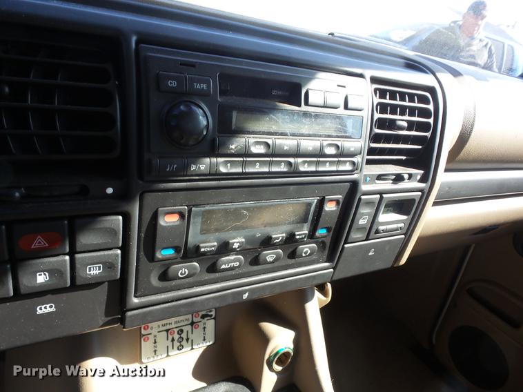 image for item K6323 2001 Land Rover Discovery SUV