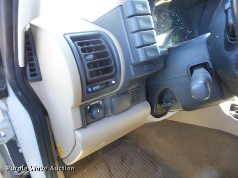 image for item K6323 2001 Land Rover Discovery SUV