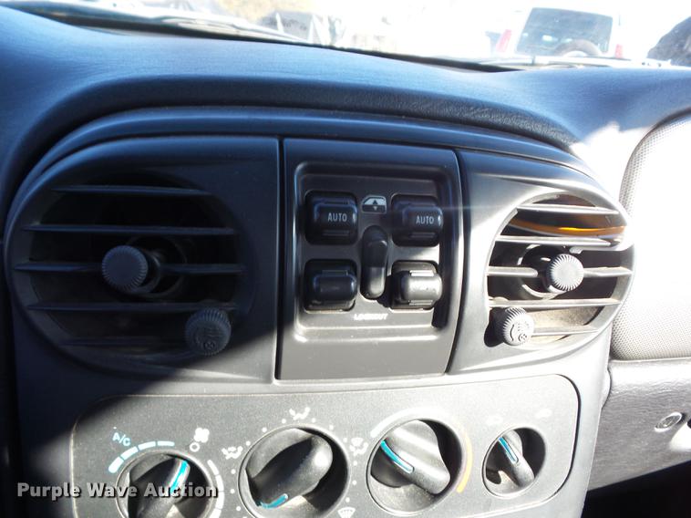 image for item K6327 2003 Chrysler Phantom PT Cruiser convertible