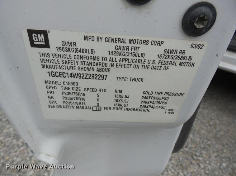 image for item K6331 2002 Chevrolet Silverado 1500 pickup truck