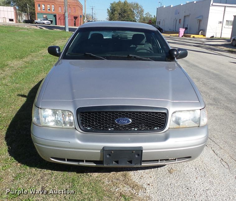 image for item K6337 2010 Ford Crown Victoria Police Interceptor