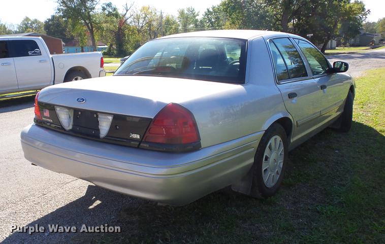 image for item K6337 2010 Ford Crown Victoria Police Interceptor