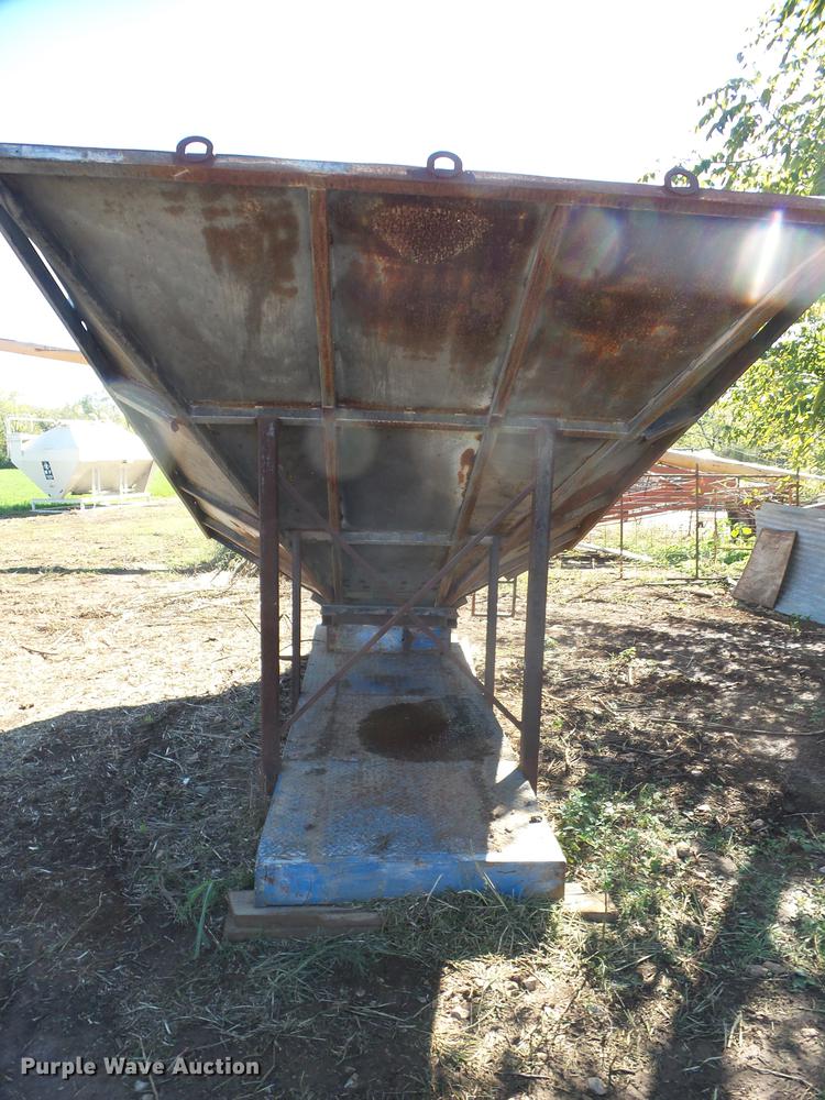 image for item K6349 Shop built grain bin