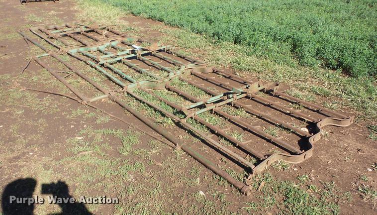image for item K6351 John Deere drag harrow