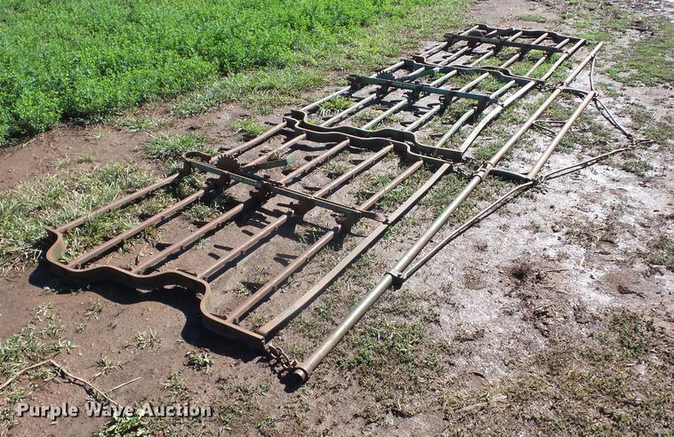 image for item K6351 John Deere drag harrow