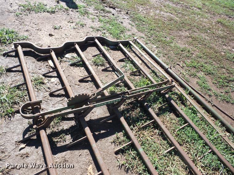 image for item K6351 John Deere drag harrow
