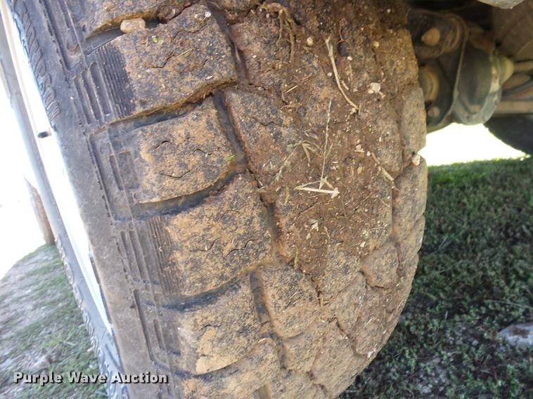 image for item K6353 2005 Ford Escape Hybrid SUV