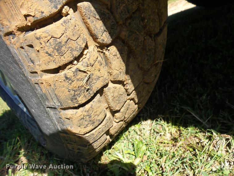 image for item K6353 2005 Ford Escape Hybrid SUV