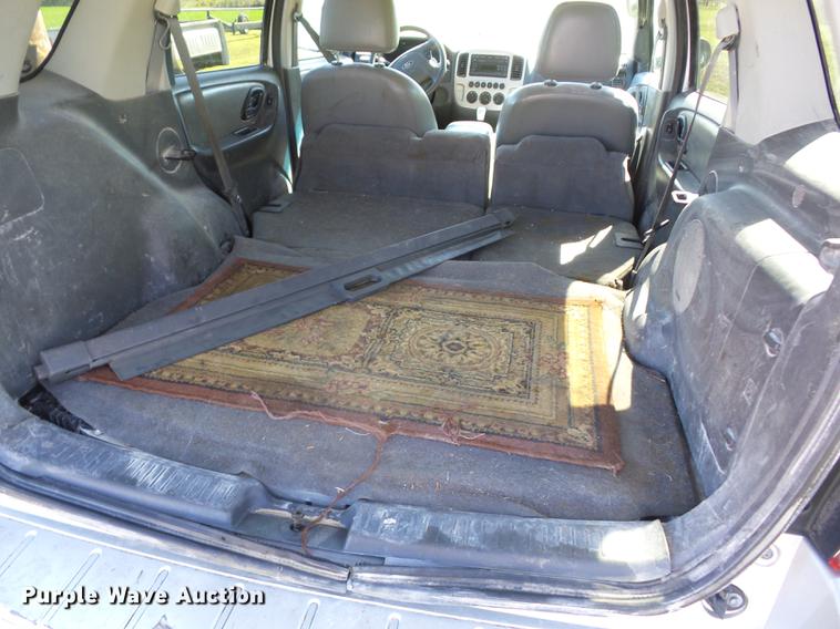 image for item K6353 2005 Ford Escape Hybrid SUV