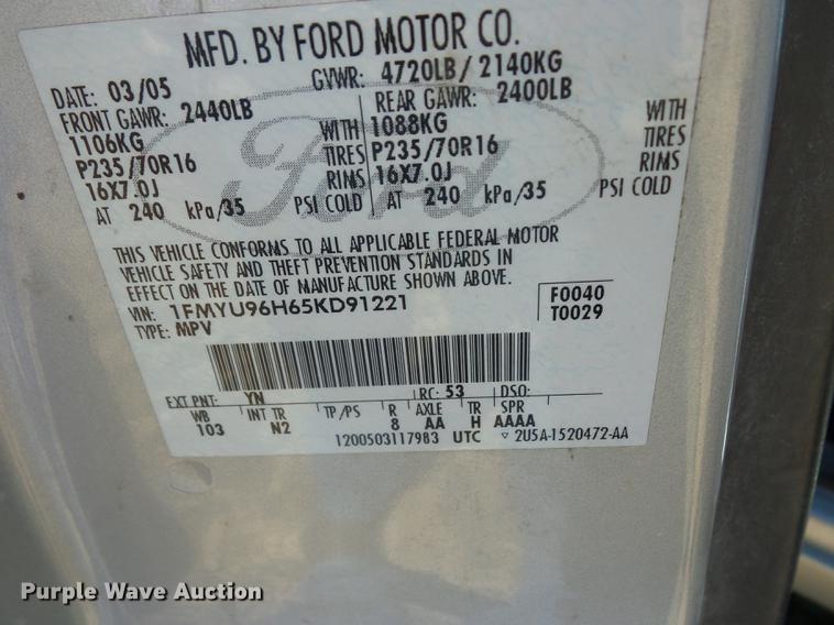 image for item K6353 2005 Ford Escape Hybrid SUV