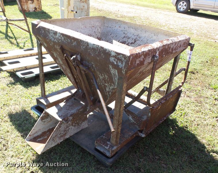 image for item K6356 Lull concrete hopper