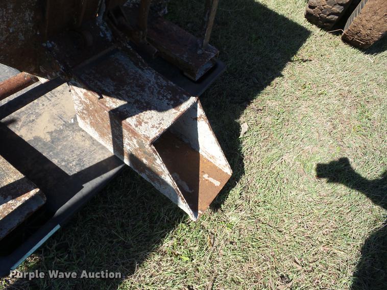 image for item K6356 Lull concrete hopper