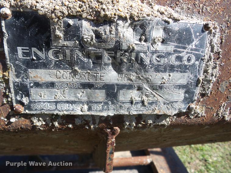 image for item K6356 Lull concrete hopper