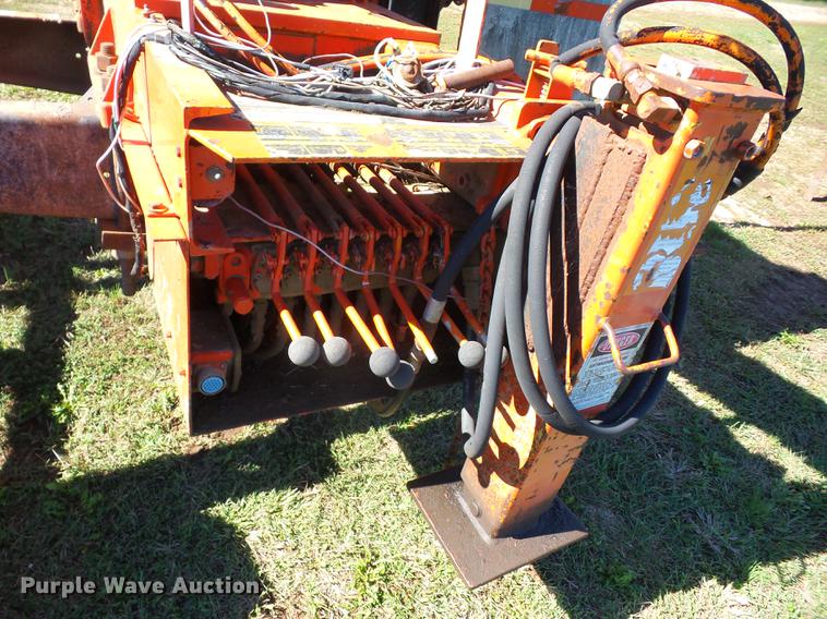 image for item K6357 1988 IMT 4825 crane