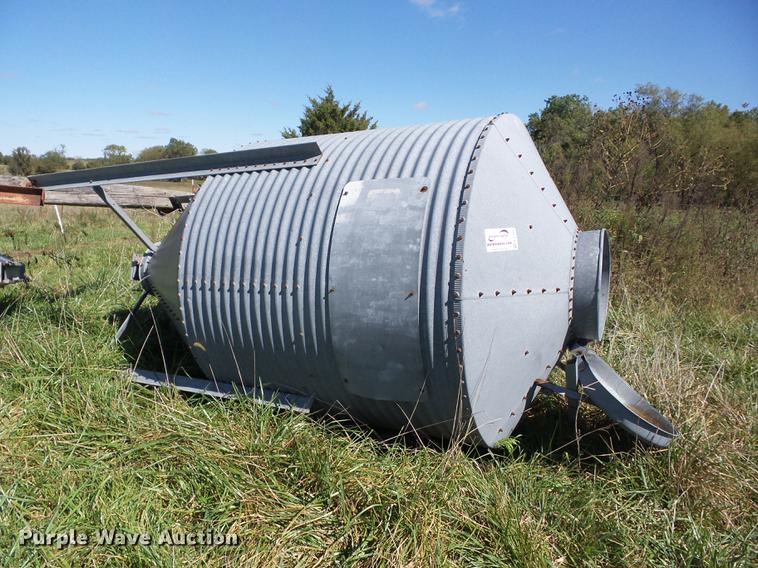 image for item K6359 (2) feed bins