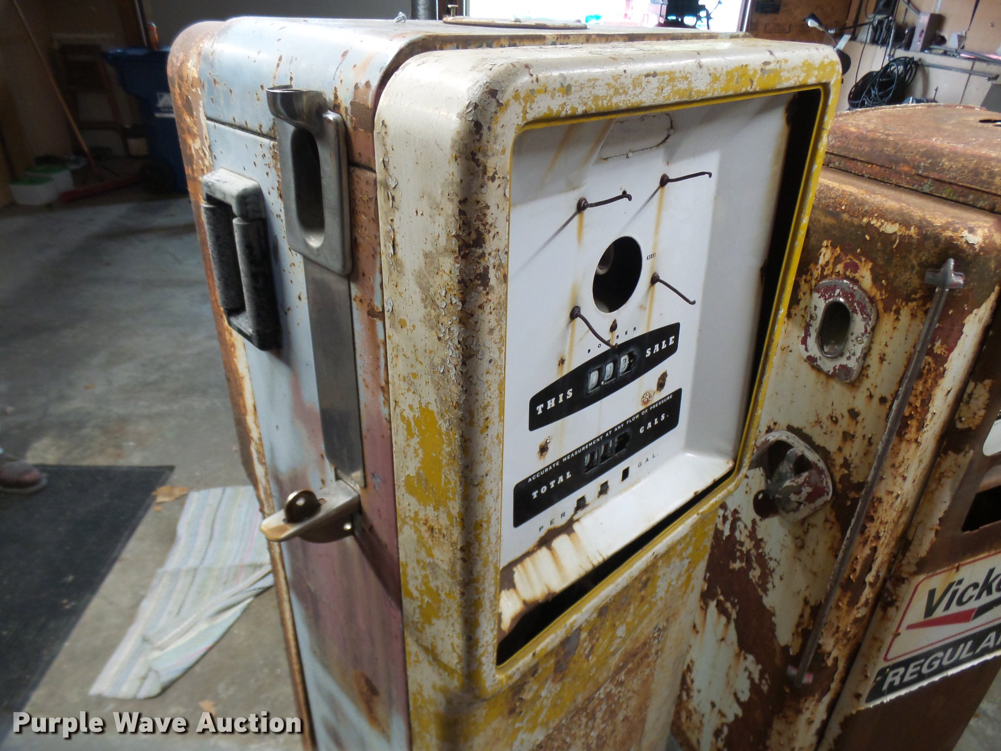 (2) gas pumps in Gladstone, MO Item DP9612 sold Purple Wave