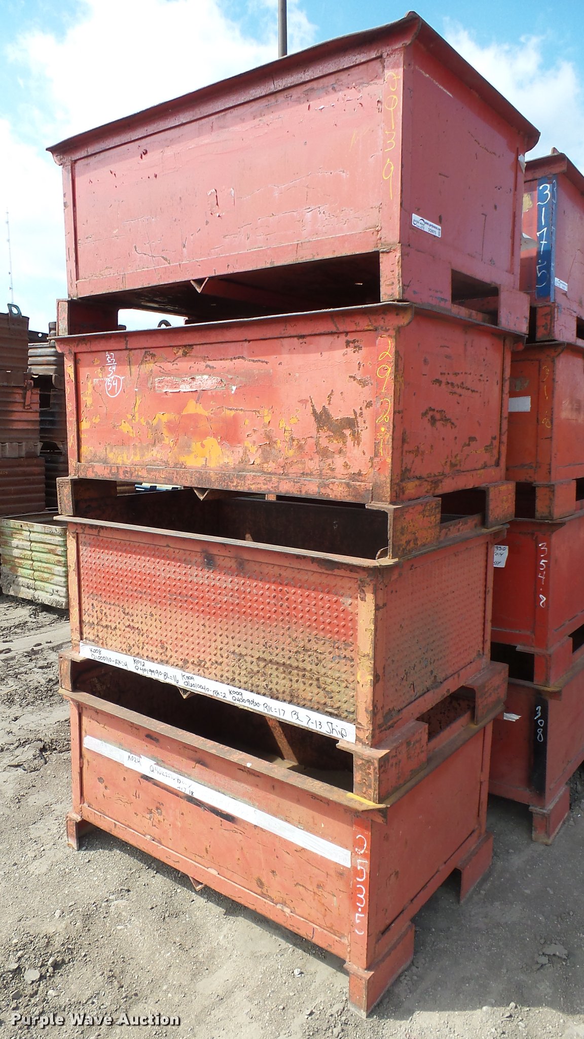(4) steel storage bins in Wichita, KS Item G1577 sold Purple Wave