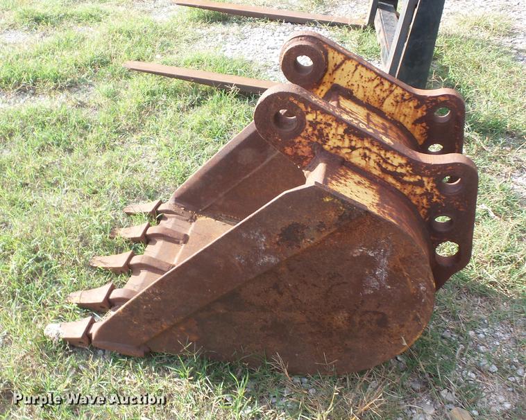 image for item AY9658 Backhoe bucket