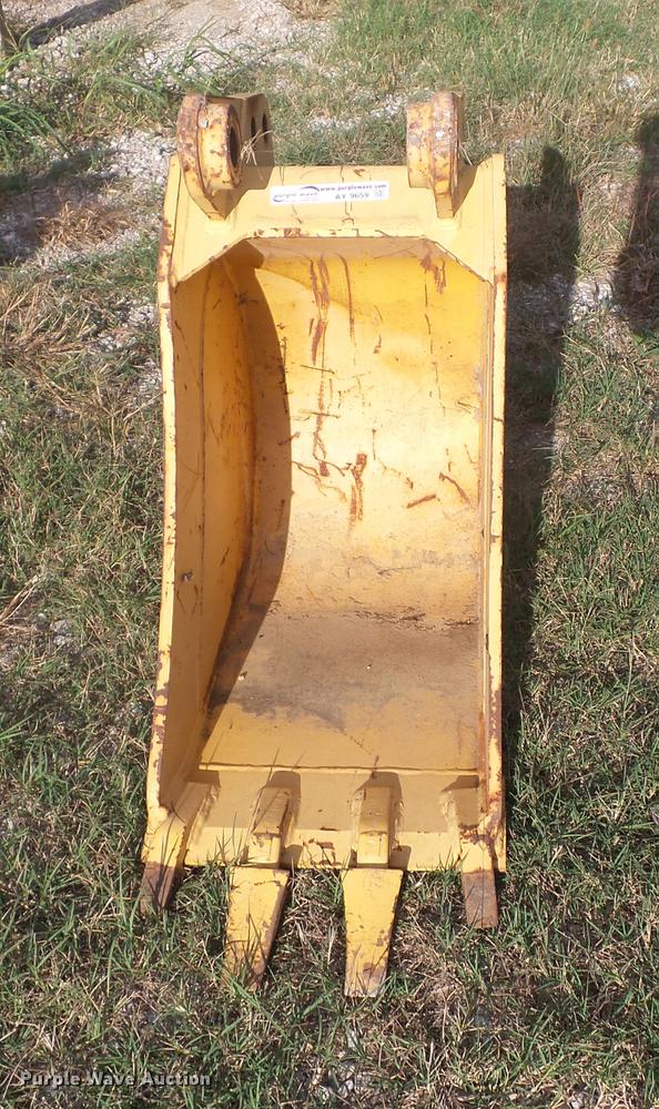 image for item AY9659 Central Fabricators Inc. backhoe bucket