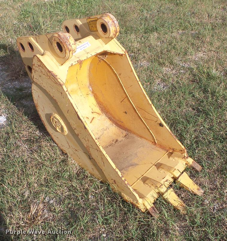 image for item AY9659 Central Fabricators Inc. backhoe bucket