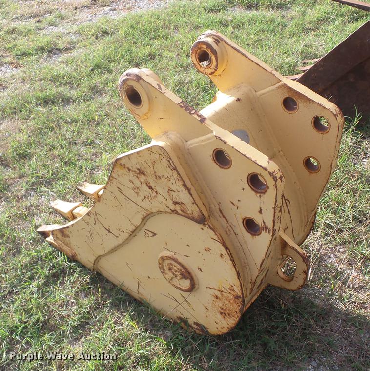 image for item AY9659 Central Fabricators Inc. backhoe bucket