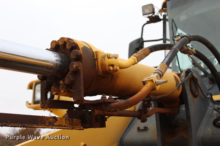 image for item BE9423 2008 Komatsu WA380-6 wheel loader