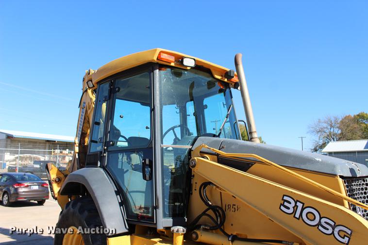 image for item BE9428 2005 John Deere 310 SG backhoe