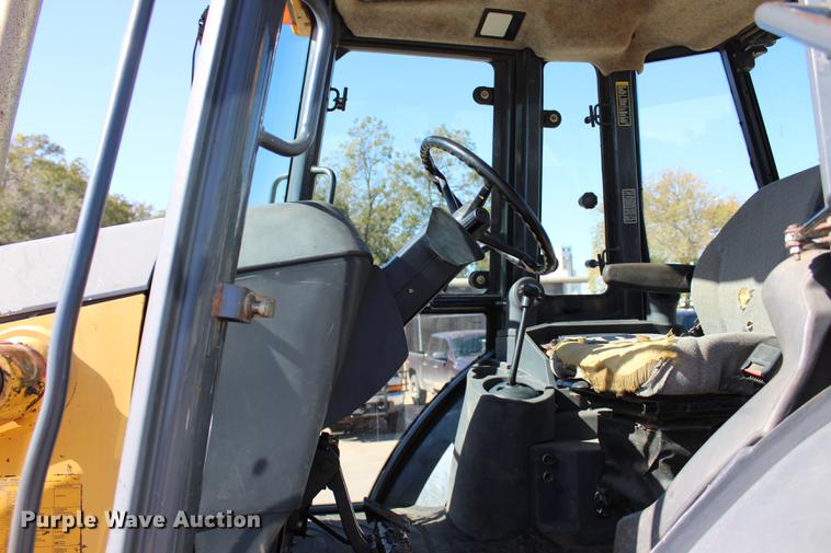 image for item BE9428 2005 John Deere 310 SG backhoe