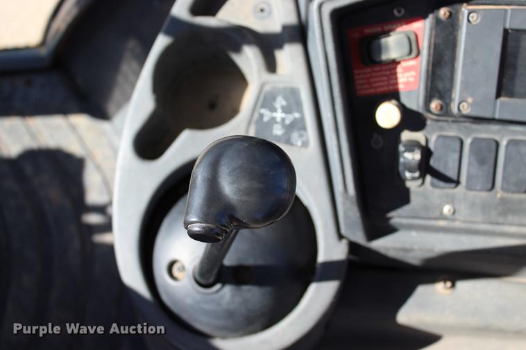 image for item BE9428 2005 John Deere 310 SG backhoe