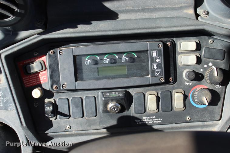 image for item BE9428 2005 John Deere 310 SG backhoe