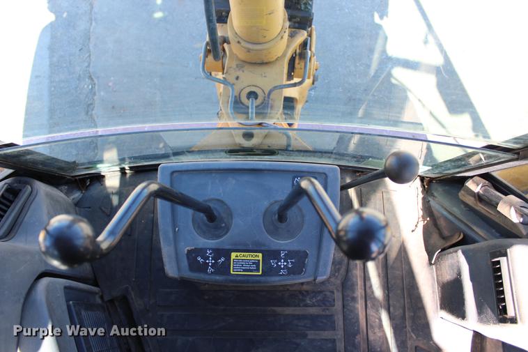 image for item BE9428 2005 John Deere 310 SG backhoe