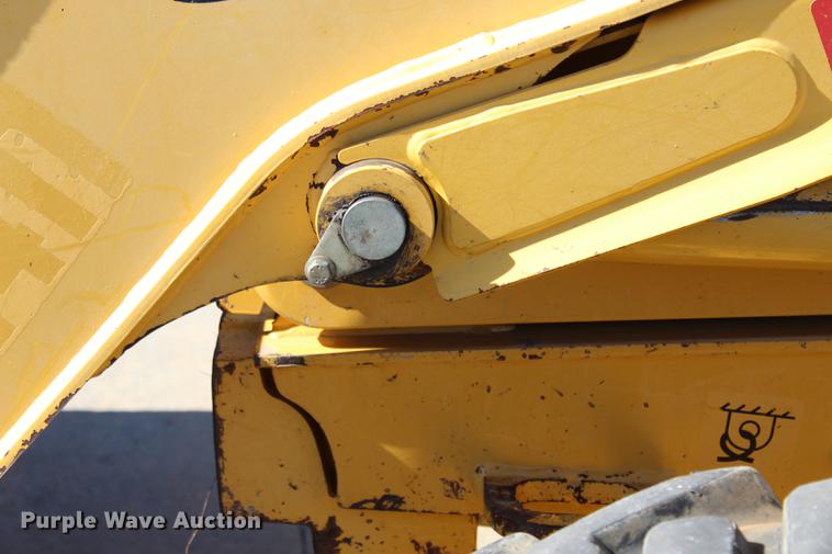 image for item BE9428 2005 John Deere 310 SG backhoe