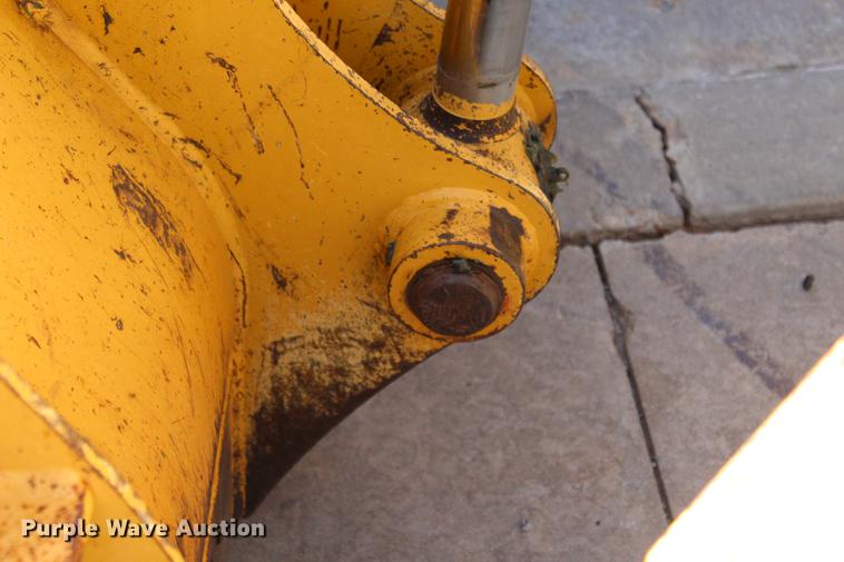 image for item BE9428 2005 John Deere 310 SG backhoe